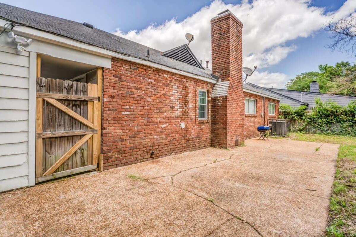 Fenced Yard Centrally Located-Parkway Village Pad Memphis Esterno foto